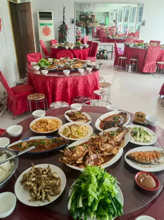 Chagan Lake Town Yipin Tianxia Fishing Lodge