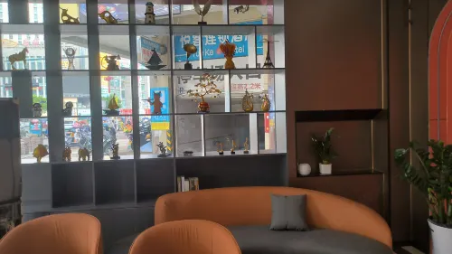 Lufeng Jiajia Smart Hotel (Lufeng Donghai Suibao Department Store)