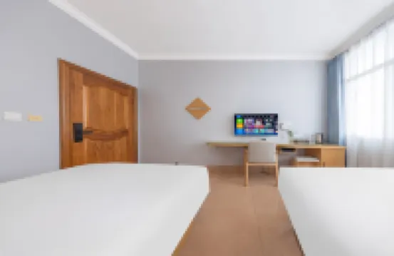Hongrui Express Hotel