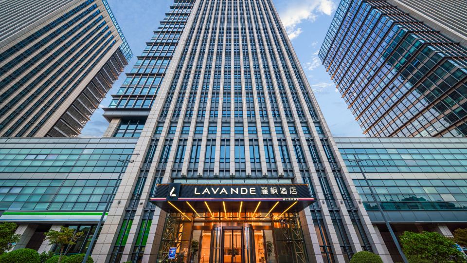 Lefeng Taicang Port City Square Hotel