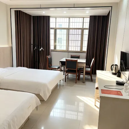 Chongren Pingyuan Hotel