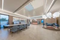 Hanting Hotel (Changji South Qingnian Road Huayang Square Branch) - Parkplatz