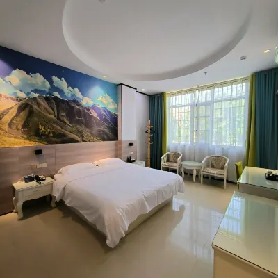 Mo Cun Hotel (Nanning Xianyu Avenue Daimiao Bridge) Hotels near Pujin Park