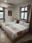 Frank's Hostel