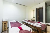 Chatrium Hotel Royal Lake Yangon - spa