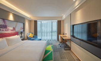 Days Inn Chongqing (Lushan Light Rail Station)