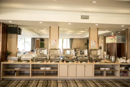 City Castle Hotel Отели рядом с достопримечательностью «Yangjiang Vocational and Technical College»