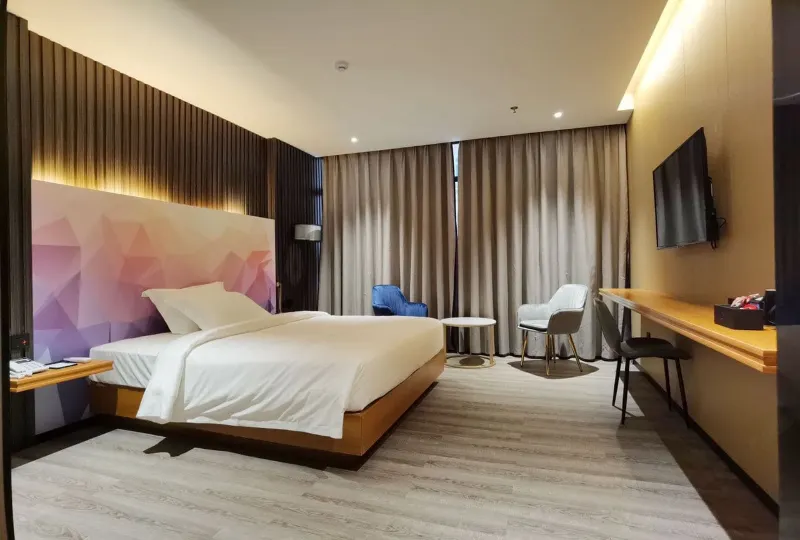 Joy Hotel