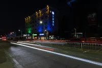 HanTing Hotel (Shenzhen Longhua Subway Station) Hotels in Shenzhen