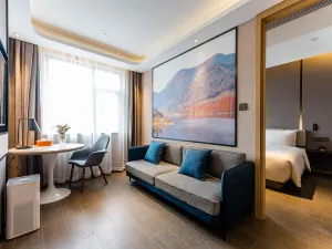 Shengzhou Atour Hotel