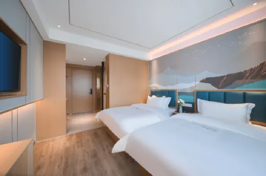 Qingmu Select Hotel (Chaohu Wanda Plaza Xiangyang Road)