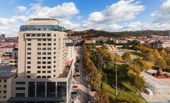 Atour Hotel Weihai Downtown