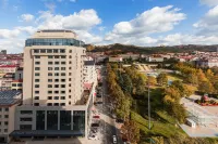 Atour Hotel Weihai Downtown Hotell i 