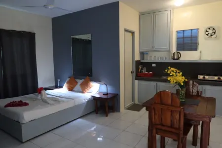 Jack Daniel Apartments