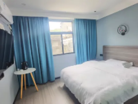 Longing Inn (Luohe Ancient Town Scenic Area) Hotels in Xunyang