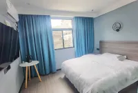 Longing Inn (Luohe Ancient Town Scenic Area) Hotels in Xunyang