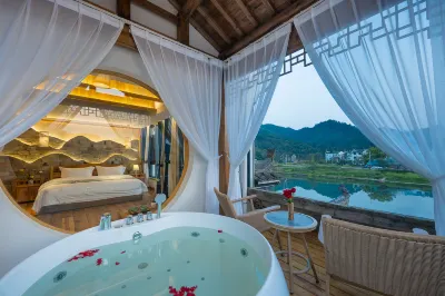Floral Hotel·Qixi Meisu Hotel (Wuyuan Branch) Hotels in Jiangwan scenic spot