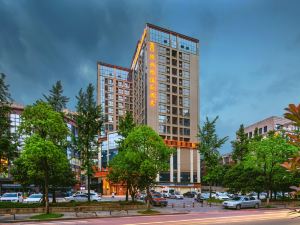 Vienna International Hotel (Changsha Lugu Leifeng Avenue)