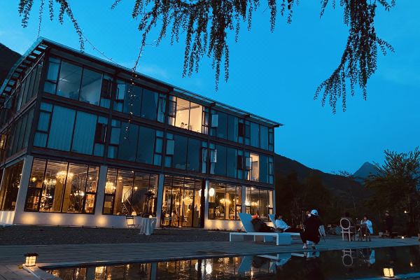 达瓦更扎雪山云里度假民宿预订价格,联系电话位置地址【携程酒店】