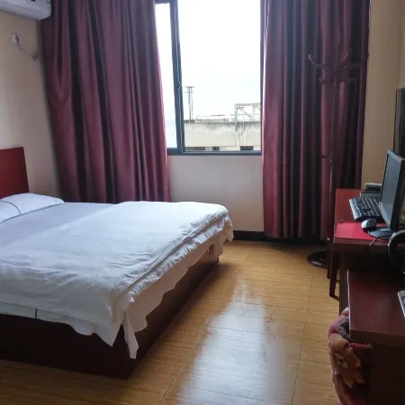 Huahui Hotel