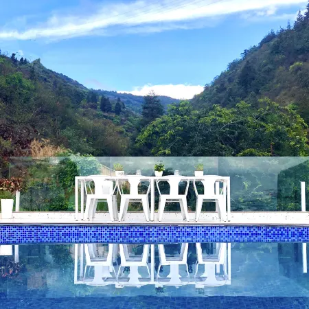 Fuxian Lake Shuyan Mountain Homestay