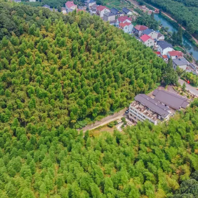 Moganshan Xishang Country Vacation Apartment Hotels near Thrilling Beach Waterfall
