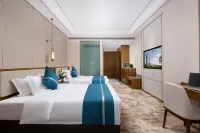 Luzhou Jianguo Hotel Hotels near Moore International