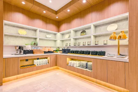 HanTing Hotel (Tianjin Xiaozhan Lianbingyuan Milifang) Отели рядом с достопримечательностью «Training Park of Xiaozhan»