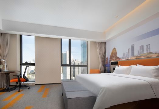 햄튼 바이 힐튼의 모던한 로비 이미지