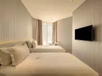 Ashley Wahid Hasyim Jakarta Hotels near Sarinah
