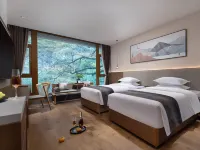 Bipenggou Guanshan Wangyue Hotel Hotels in Li County