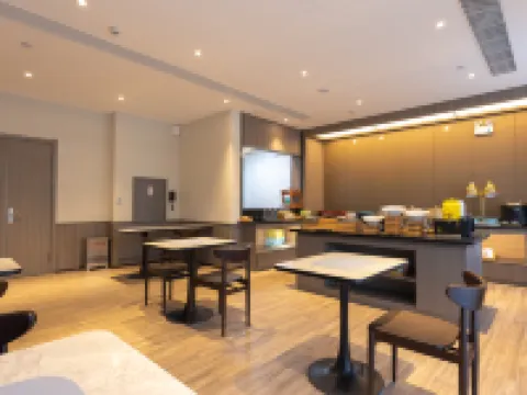 HanTing Hotel (Suning Shuohuang North Station) فنادق في سونينغ