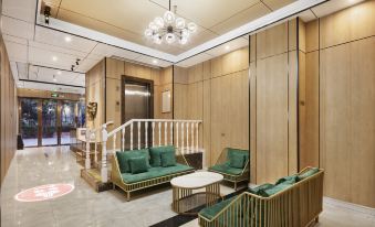 Yueyang International Hotel (Hanjiang Normal University)