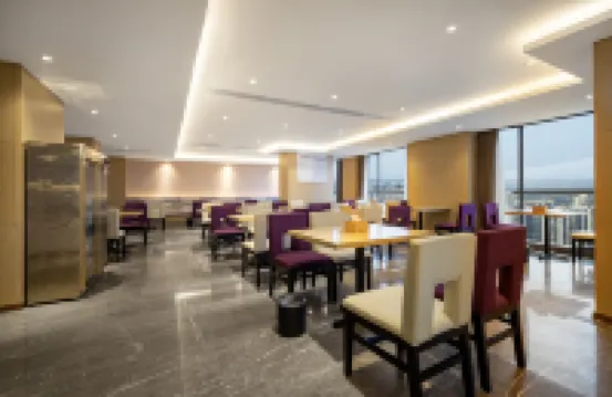 Li Feng Hotel (Miluo Youa Square)