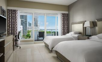 DoubleTree by Hilton Grand Hotel Biscayne Bay