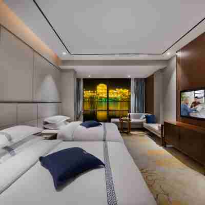 鎮遠麒馨隆觀景酒店（鎮遠古城店） Rooms