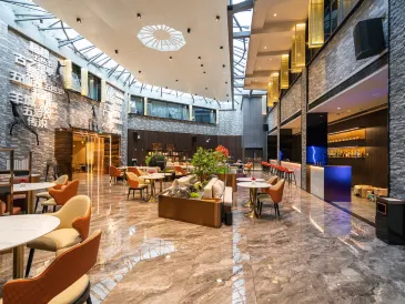 ZMAX HOTELS（Guangzhou Zhujiang New Town Wuyangcun Metro Station Branch hotel ）