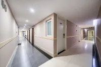 Chongqing • 100 Inn | WARMWIPEWHLBATHMERGEMNIMALMOD Hotel (Guanyinqiao Subway Station) - 2-Sterne