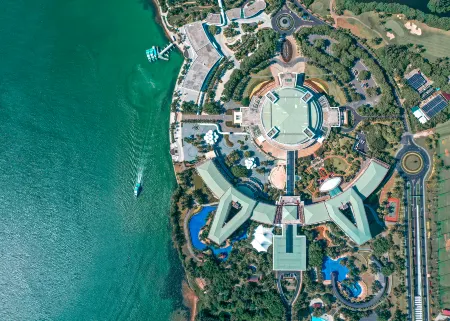 BFA Hotel Отели рядом с достопримечательностью «Hongshitan»