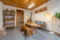 Yixi · Banshan Ferry Homestay(Imperial Hot Spring Store) Hotels in Yu Hot Spring/Jintai Temple