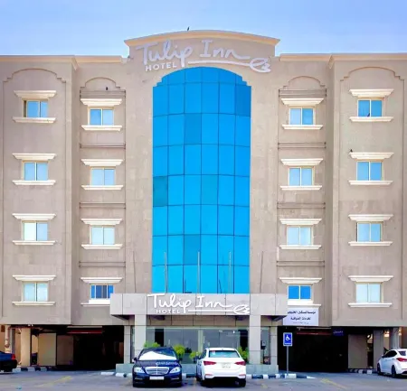 Tulip Inn Corniche Dammam Отели рядом со станцией Саудовская железнодорожная организация железнодорожная станция