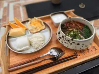 GanTong JingTang Spring - servizio colazione