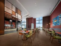 홀리데이 인 앤 스위트 우한 인터내셔널 엑스포 바이 IHG - 발코니