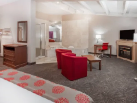 Ramada by Wyndham Hammond Hotel & Conference Center Hotels in Hammond