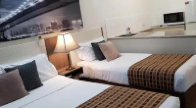 Reef Palms Motel Apartments Hotels in Cairns North