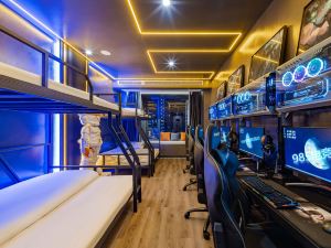 Linquan 985 E-sports Hotel