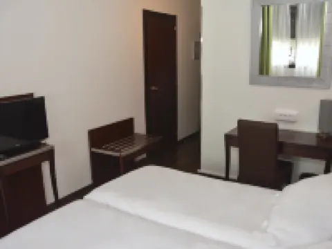 Hôtel du Centre Annemasse Hotels in Annemasse