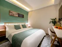 Floral Hotel· Taishan Jingshang Mountain hotel (Hongmen scenic spot store) Hotels near Nantian Gate