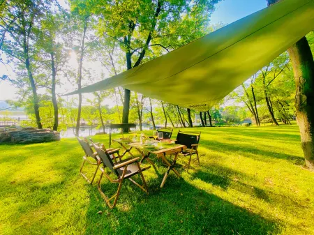 Holiday Inn Resort Chaohu Hot Spring Отели рядом с достопримечательностью «Ziwei Cave»