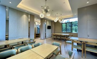 CM+ Serviced Apartment Shenzhen Shekou